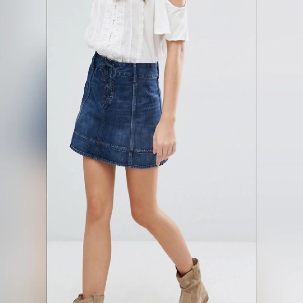 Abercrombie & Fitch Y2K Lace-Up Denim Mini Skirt - Size 00